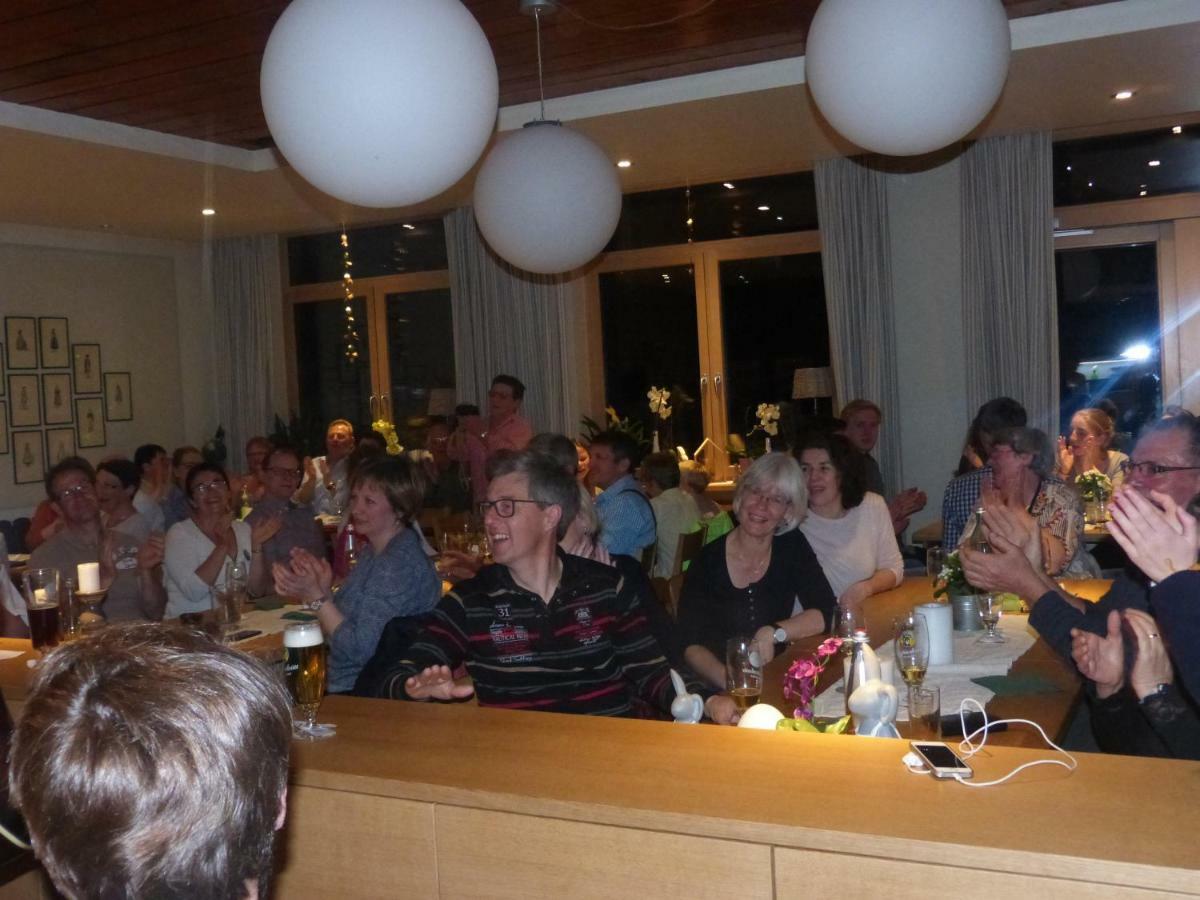 Gasthaus Sonne Gbr Trennfeld Exteriör bild